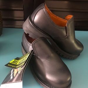 Thorogood womans steel toed shoes